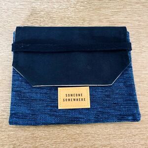 Delta Airlines First Class Someone Somewhere Amenity Kit Toiletry Case Bag